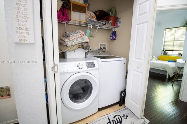 2607 SW 99th Way, Miramar, FL 33025