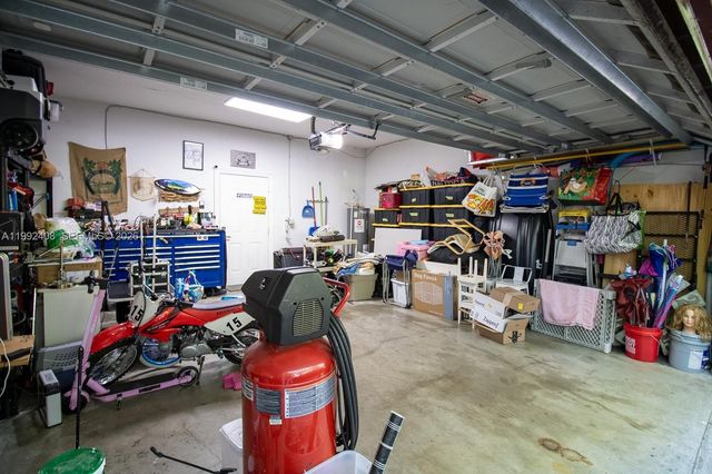 2607 SW 99th Way, Miramar, FL 33025