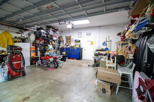 2607 SW 99th Way, Miramar, FL 33025