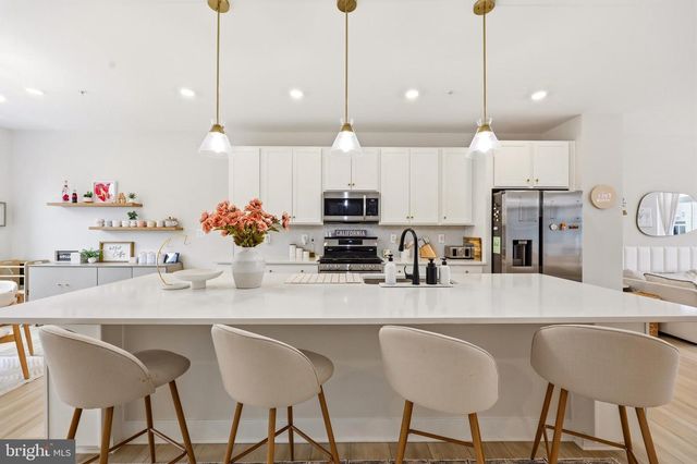 22810 TAWNY PINE SQ, Ashburn, VA 20148