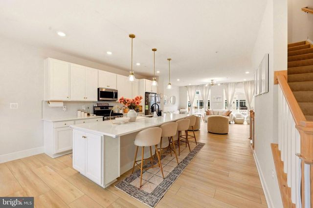 22810 TAWNY PINE SQ, Ashburn, VA 20148