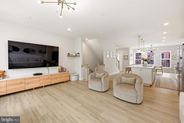 22810 TAWNY PINE SQ, Ashburn, VA 20148