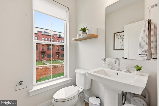 22810 TAWNY PINE SQ, Ashburn, VA 20148