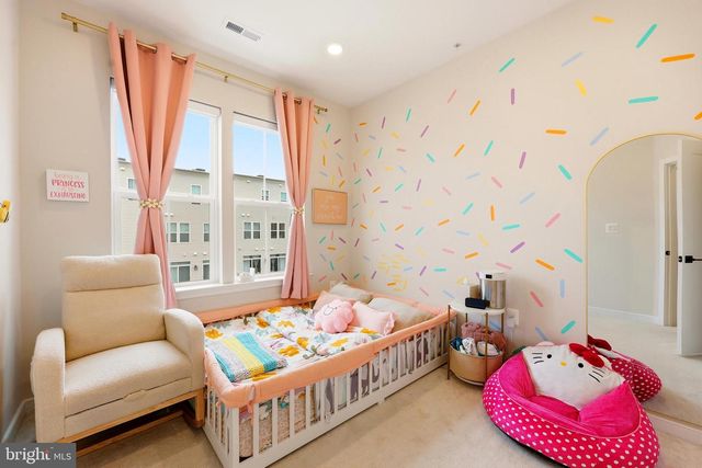 22810 TAWNY PINE SQ, Ashburn, VA 20148