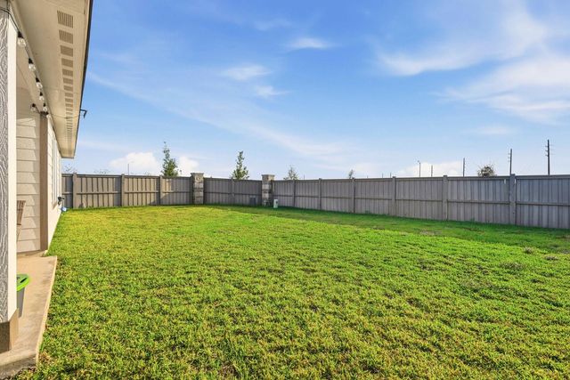 1046 Appaloosa Lane, Rosharon, TX 77583