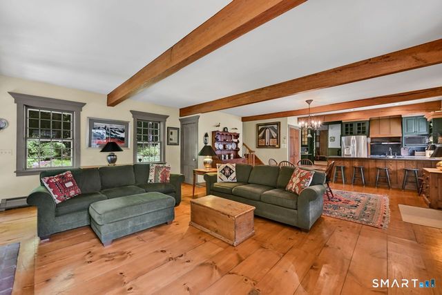 40 Ruffin Road, Woodbury, CT 06798