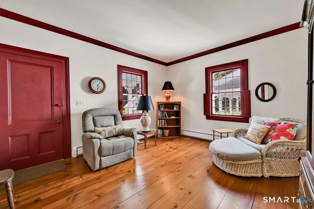 40 Ruffin Road, Woodbury, CT 06798