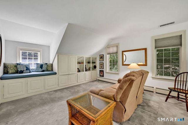40 Ruffin Road, Woodbury, CT 06798