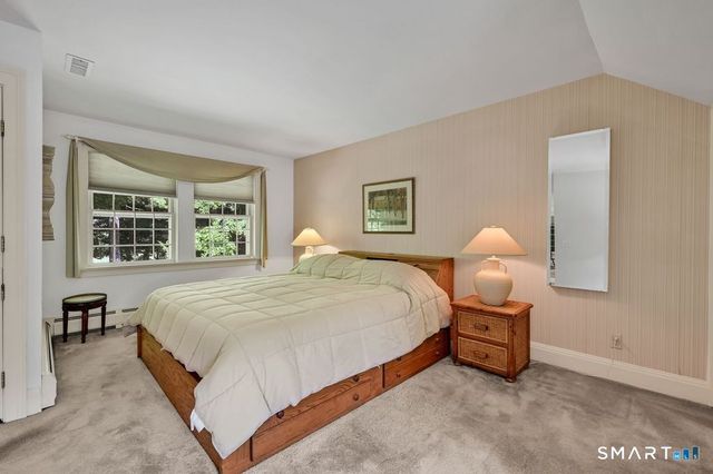 40 Ruffin Road, Woodbury, CT 06798