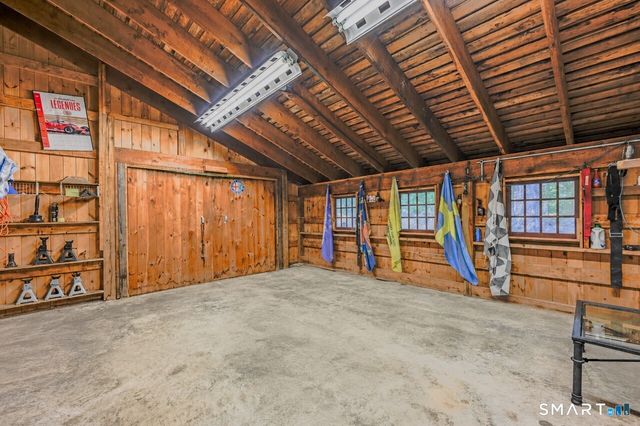 40 Ruffin Road, Woodbury, CT 06798