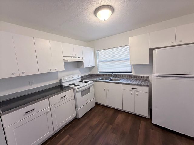 2240 JUNGLE STREET, Lakeland, FL 33801