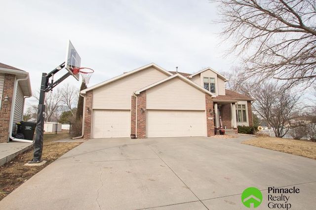 7005 Woody Creek Circle, Lincoln, NE 68516