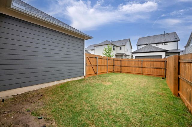 236 Travis LN, Liberty Hill, TX 78642