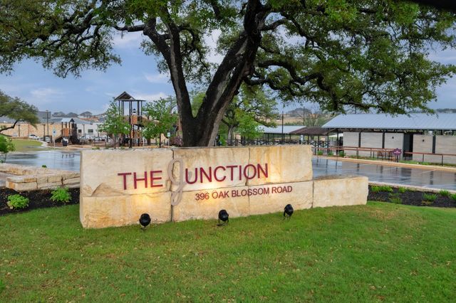 236 Travis LN, Liberty Hill, TX 78642