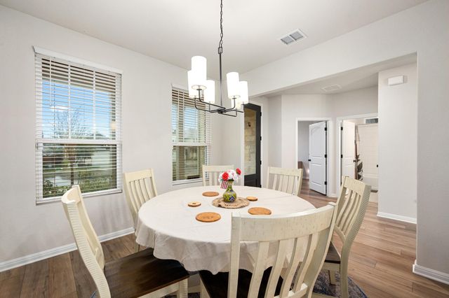 236 Travis LN, Liberty Hill, TX 78642