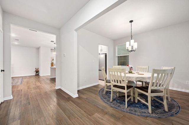 236 Travis LN, Liberty Hill, TX 78642