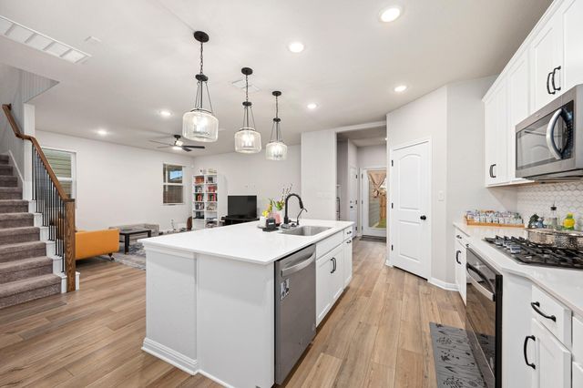 236 Travis LN, Liberty Hill, TX 78642