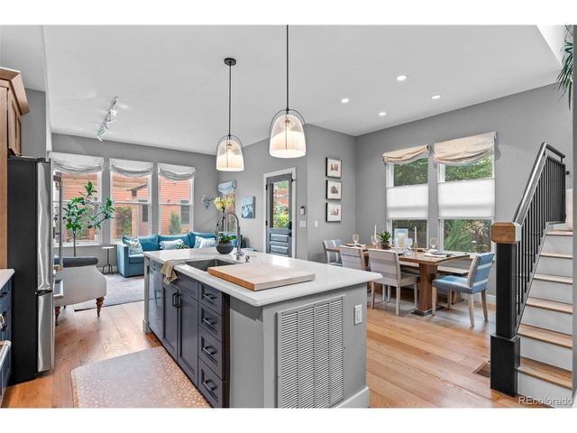 2880 Curtis St, Denver, CO 80205