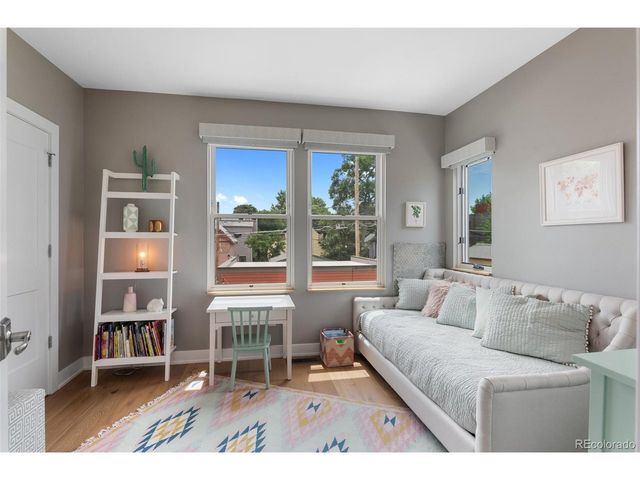 2880 Curtis St, Denver, CO 80205