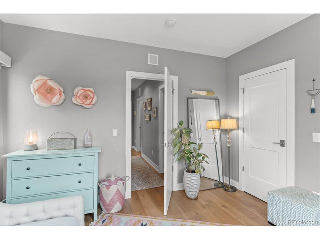 2880 Curtis St, Denver, CO 80205