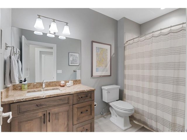 2880 Curtis St, Denver, CO 80205