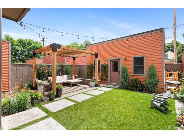 2880 Curtis St, Denver, CO 80205