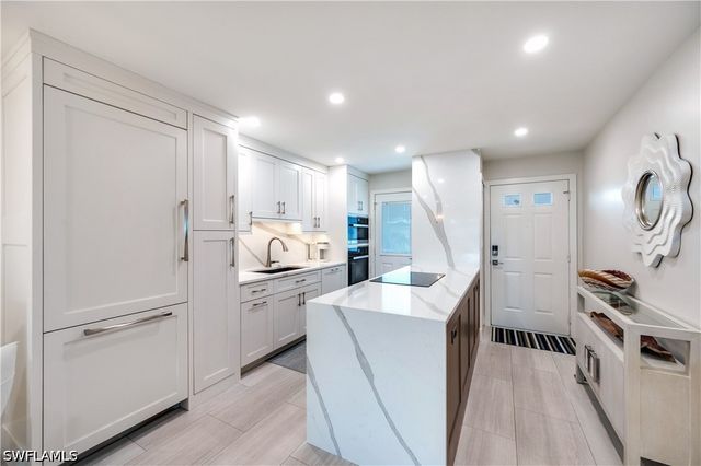 1021 3rd ST S 310, Naples, FL 34102