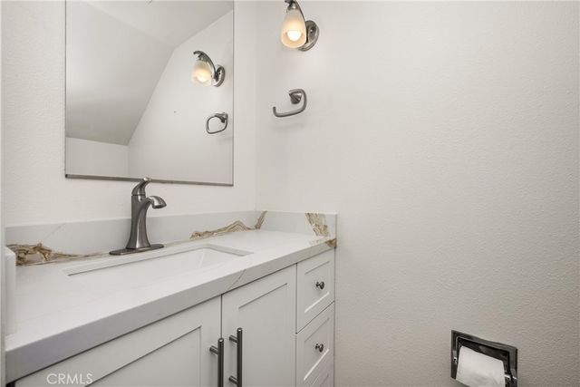 3965 Aladdin Drive, Huntington Beach, CA 92649