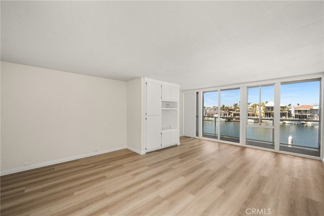 3965 Aladdin Drive, Huntington Beach, CA 92649