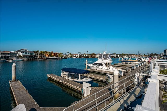 3965 Aladdin Drive, Huntington Beach, CA 92649