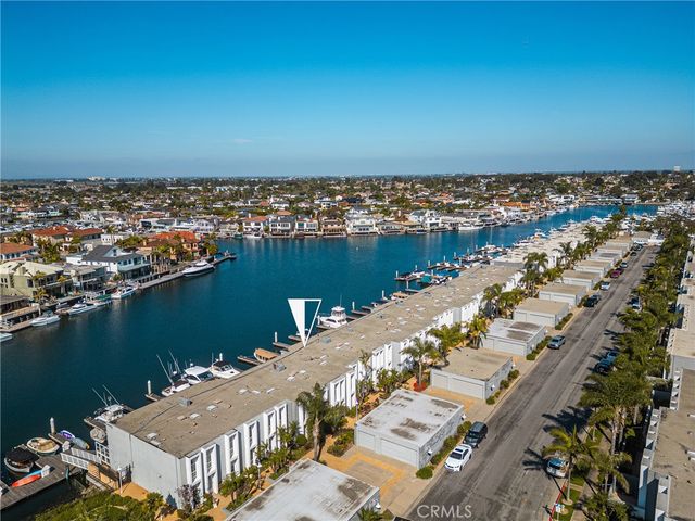 3965 Aladdin Drive, Huntington Beach, CA 92649