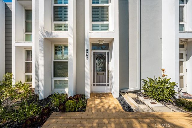 3965 Aladdin Drive, Huntington Beach, CA 92649
