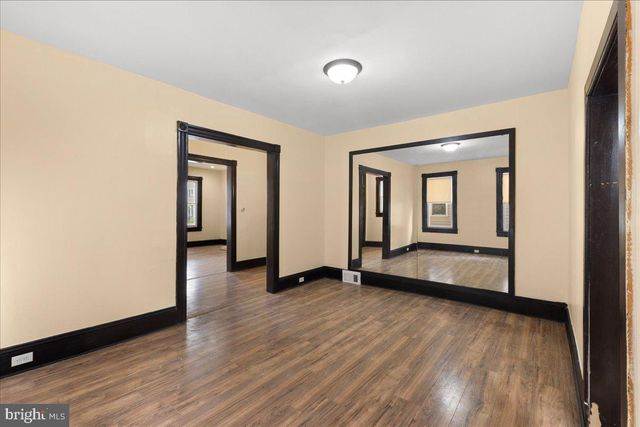 919 CARTERET AVE, Trenton, NJ 08618