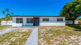 1773 Lauderdale Manor Dr, Fort Lauderdale, FL 33311