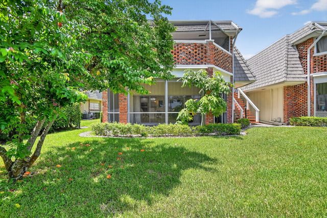 324 Orange Tree Drive 5, Atlantis, FL 33462