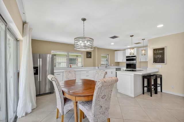 324 Orange Tree Drive 5, Atlantis, FL 33462