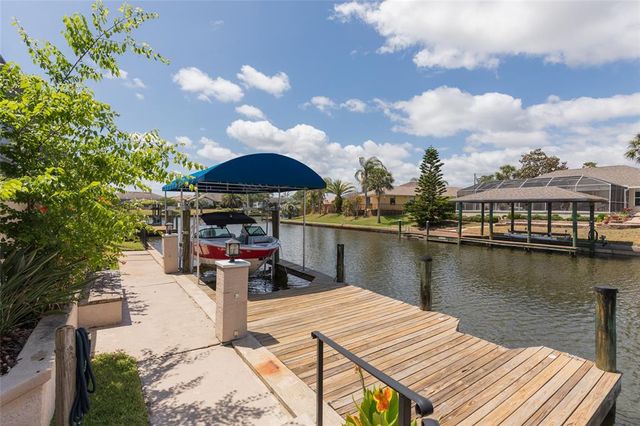 91 COLECHESTER LN, Palm Coast, FL 32137