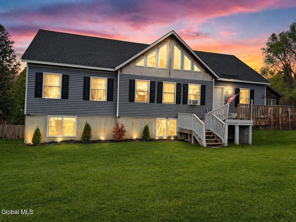 120 Krumkill Road, Albany, NY 12208