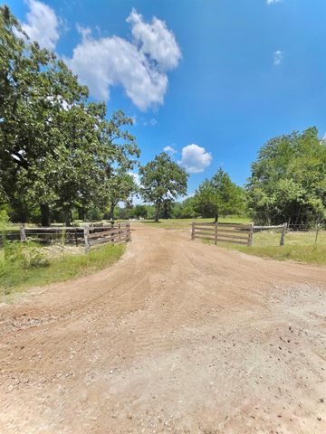 22930 Sharpwest Trail, Montgomery, TX 77316