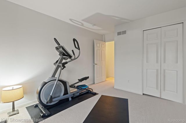 614 Napa Valley Drive 11, Milford Charter Township, MI 48381