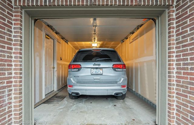 614 Napa Valley Drive 11, Milford Charter Township, MI 48381