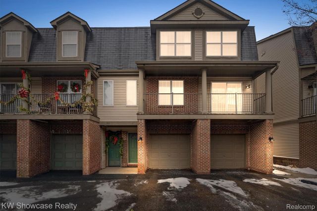 614 Napa Valley Drive 11, Milford Charter Township, MI 48381