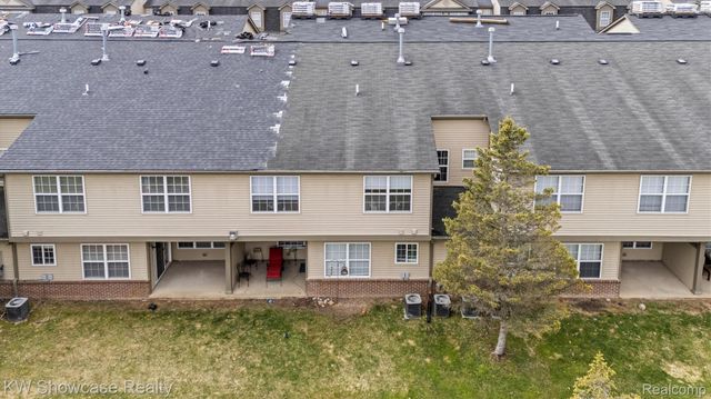 614 Napa Valley Drive 11, Milford Charter Township, MI 48381