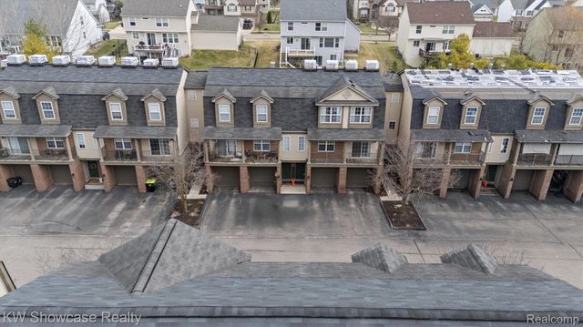 614 Napa Valley Drive 11, Milford Charter Township, MI 48381