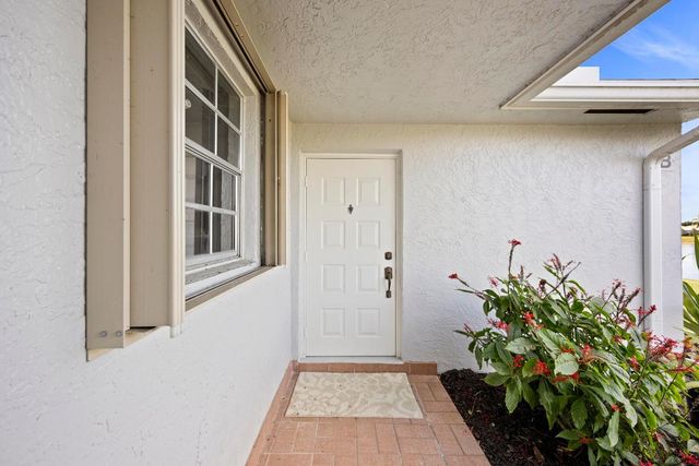 14604 Canalview Drive B, Delray Beach, FL 33484