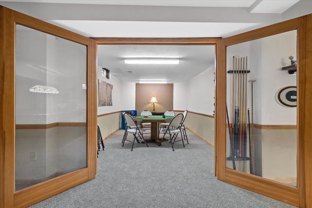 N67W30854 Golf ROAD, Hartland, WI 53029