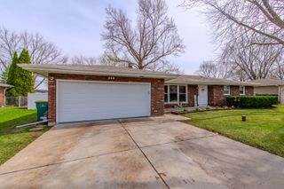 318 Cardinal Place, Shorewood, IL 60404