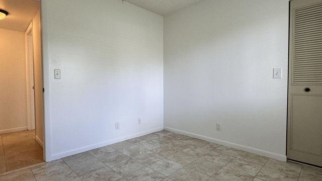 539 Shady Pine Way B1, Greenacres, FL 33415