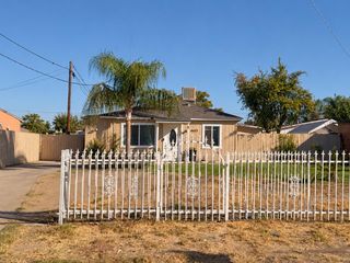4453 E Home Avenue, Fresno, CA 93703
