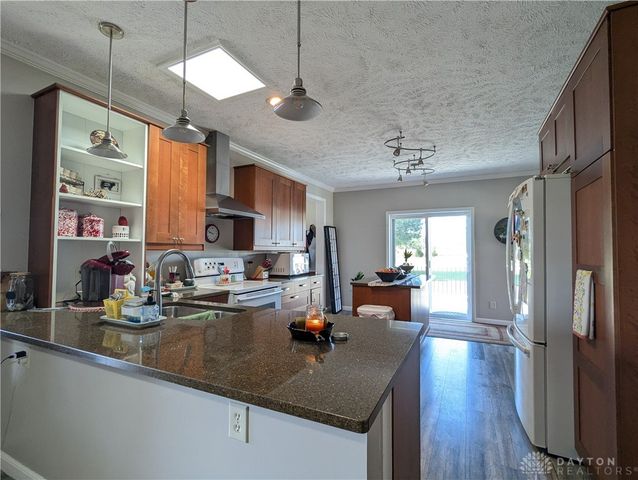 7776 Clifton Road, South Charleston, OH 45368